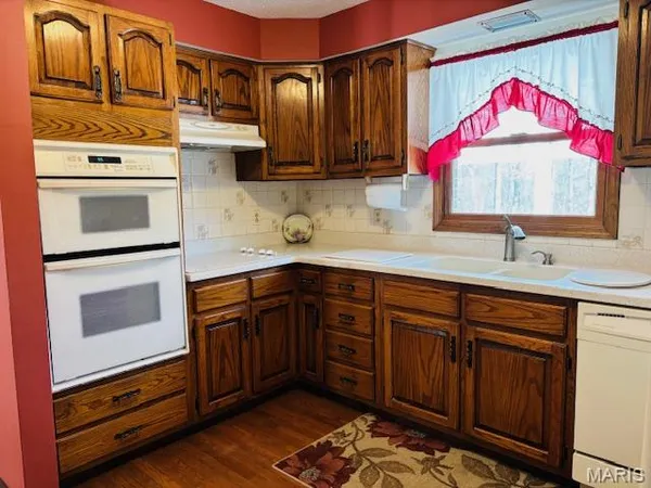 $743,900 | 207 Center Point Road, Steelville, MO 65565