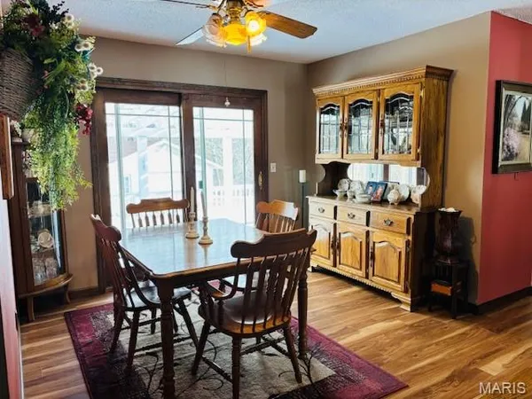 $743,900 | 207 Center Point Road, Steelville, MO 65565