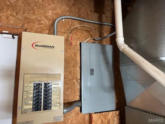 $749,900 | 207 Center Point Road, Steelville, MO 65565