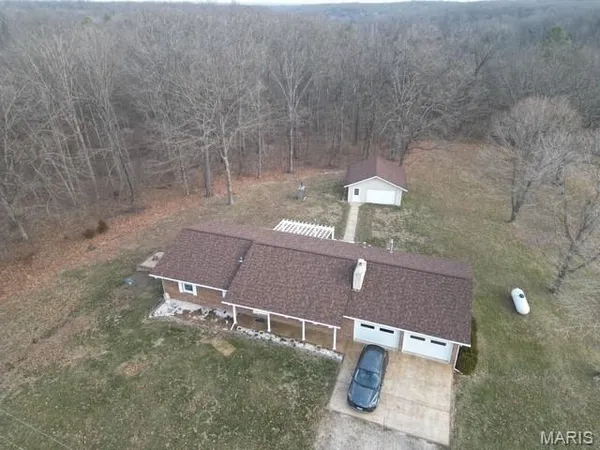 $743,900 | 207 Center Point Road, Steelville, MO 65565