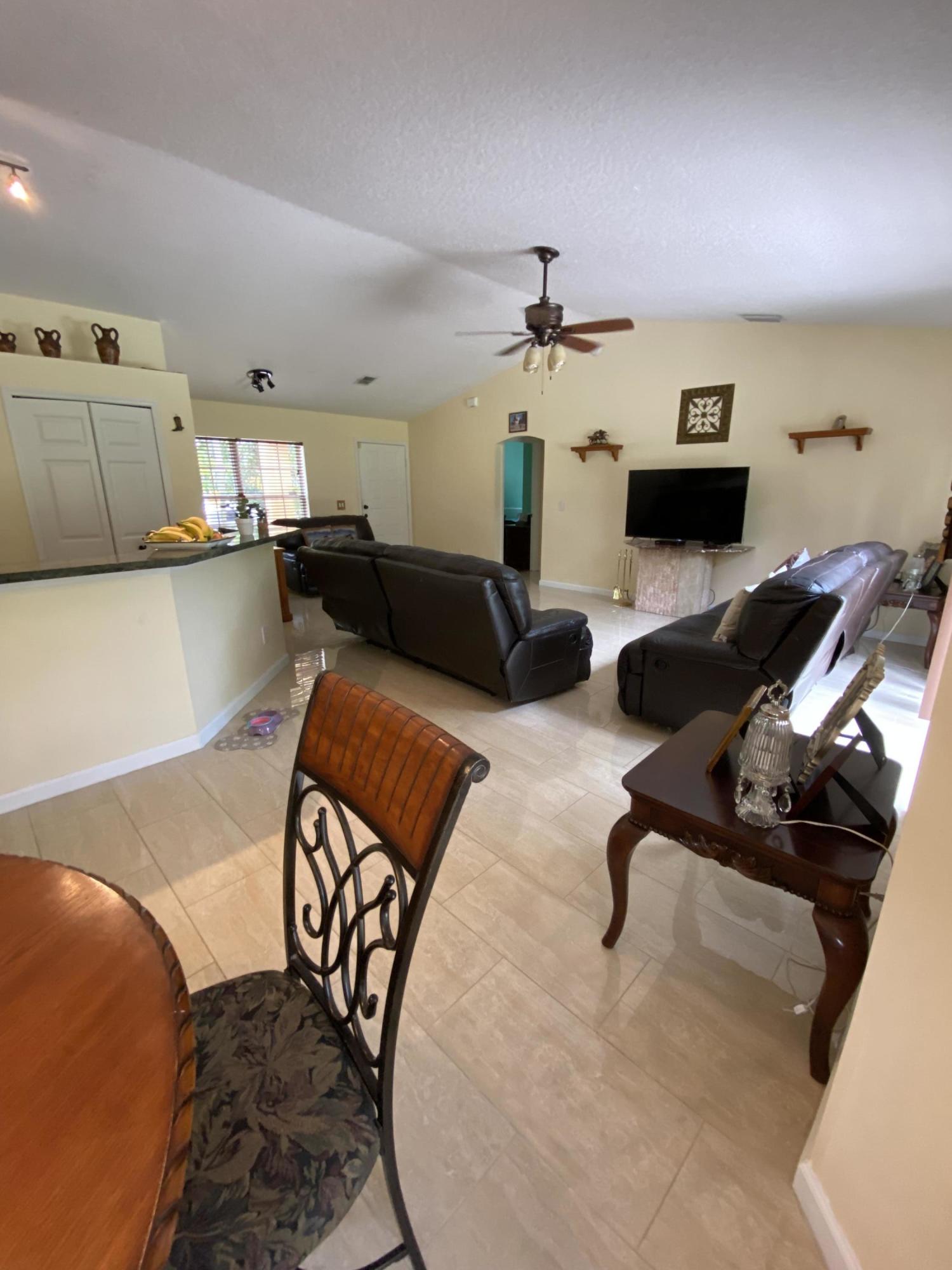 501 Northwest Selvitz Road Port St. Lucie, FL 34983 - Photo 12 of 41 IMG_0795