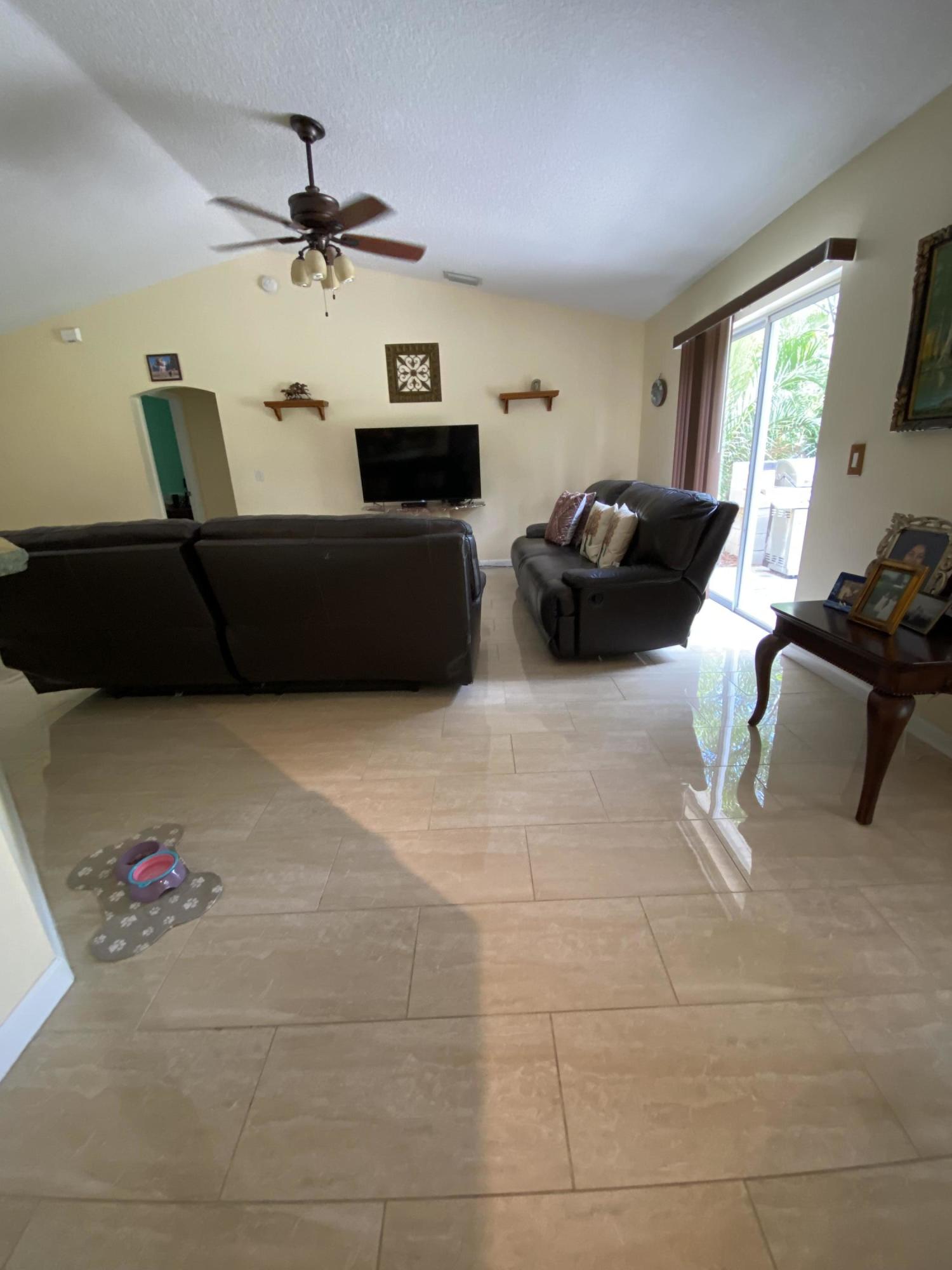 501 Northwest Selvitz Road Port St. Lucie, FL 34983 - Photo 9 of 41 IMG_0794