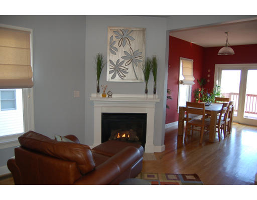9 Crestview Road, Unit 9 Boston, MA 02131 - Photo 4 of 19 Gallery Image 4