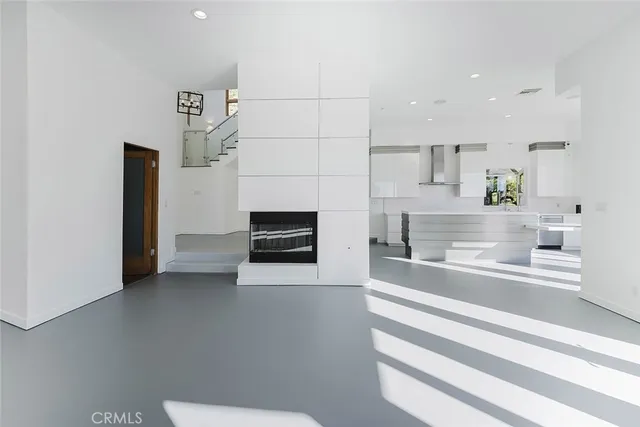 $3,000,000 | 2004 East Glenallen Lane, Altadena, CA 91001