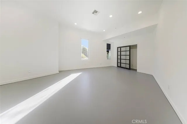 $3,000,000 | 2004 East Glenallen Lane, Altadena, CA 91001