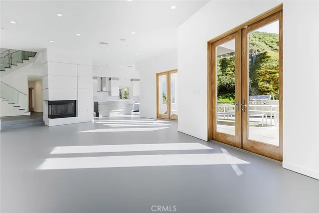 $3,000,000 | 2004 East Glenallen Lane, Altadena, CA 91001