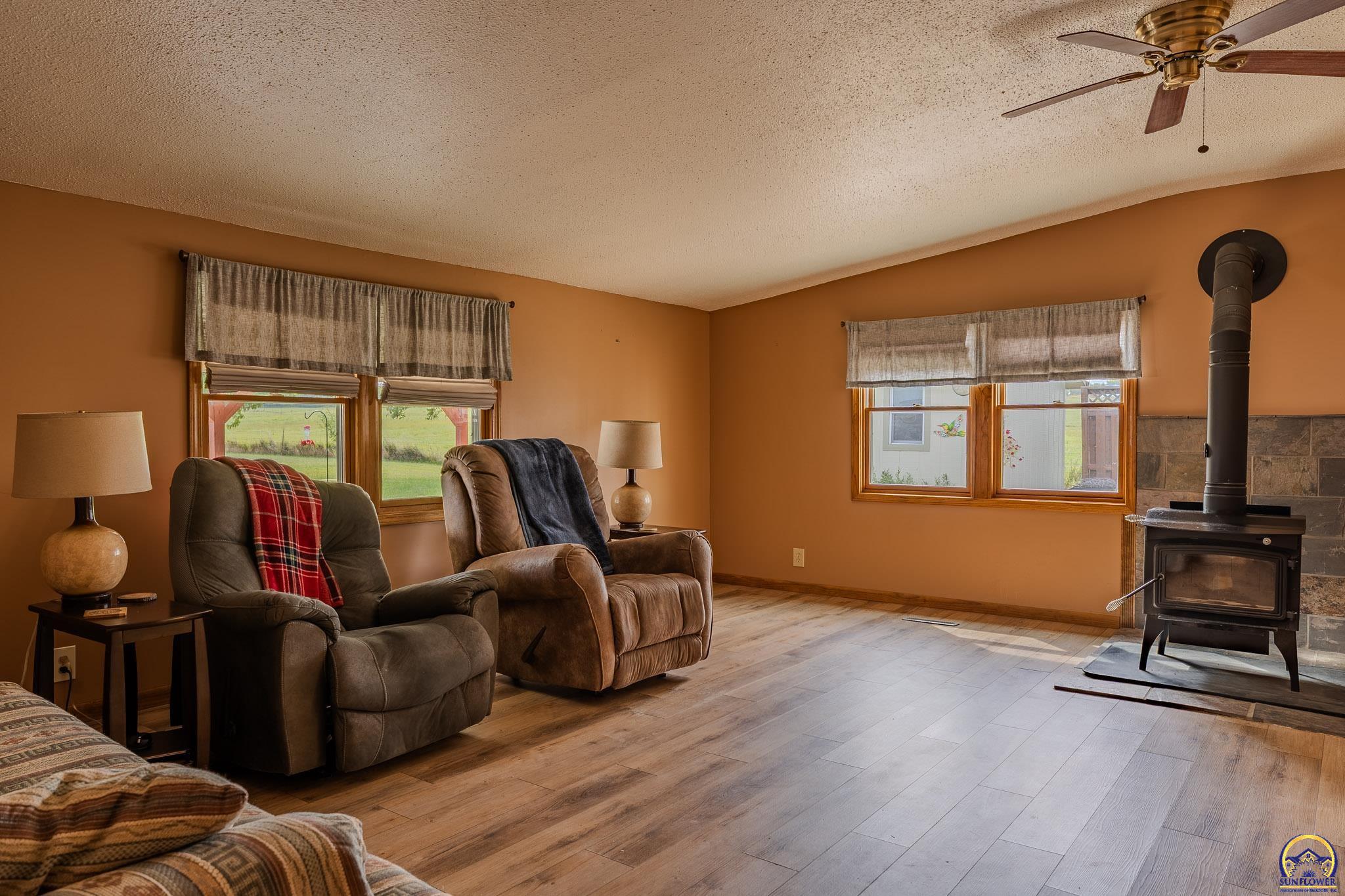 7855 Onaga Road Belvue, KS 66407 - Photo 18 of 33 Gallery Image 18