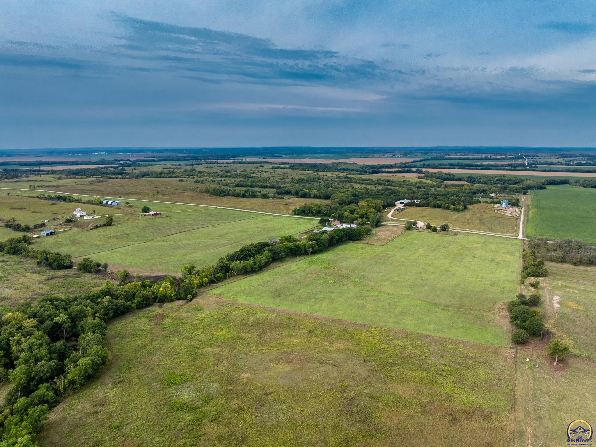 7855 Onaga Road Belvue, KS 66407 - Photo 32 of 33 Gallery Image 32