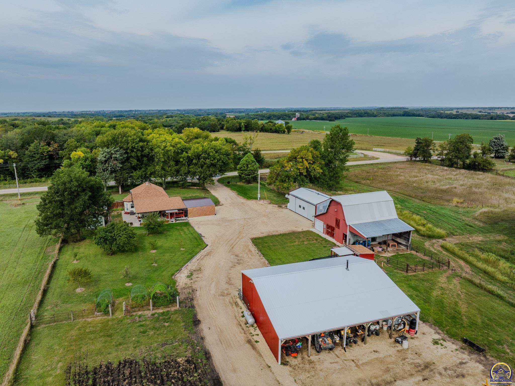 7855 Onaga Road Belvue, KS 66407 - Photo 4 of 33 Gallery Image 4