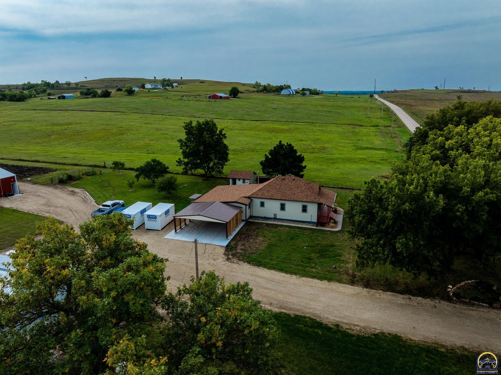 7855 Onaga Road Belvue, KS 66407 - Photo 5 of 33 Gallery Image 5