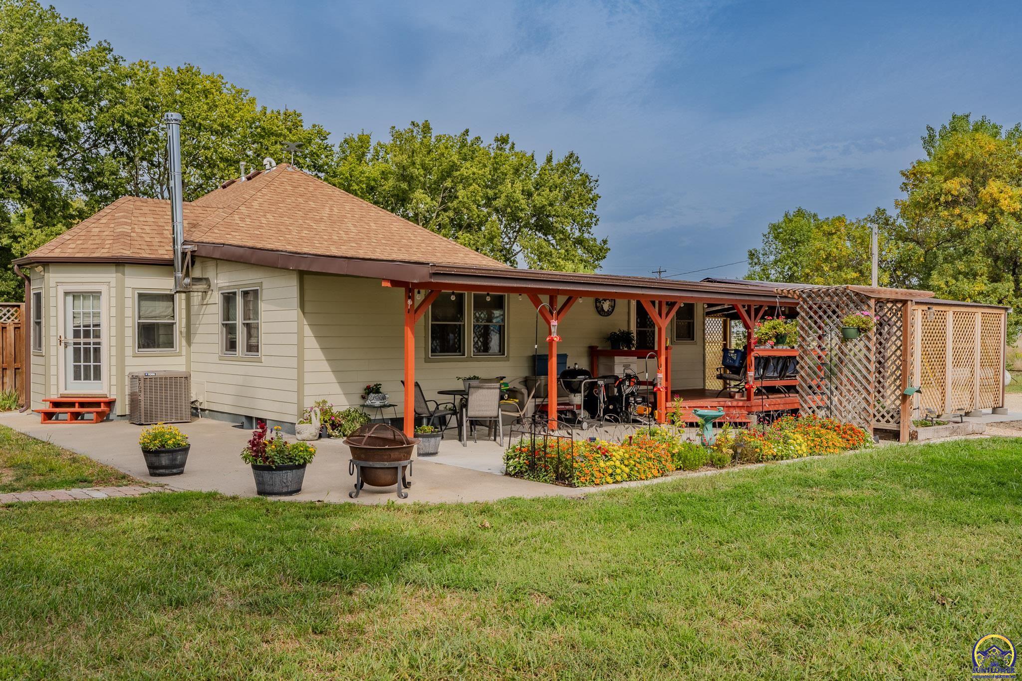 7855 Onaga Road Belvue, KS 66407 - Photo 7 of 33 Gallery Image 7
