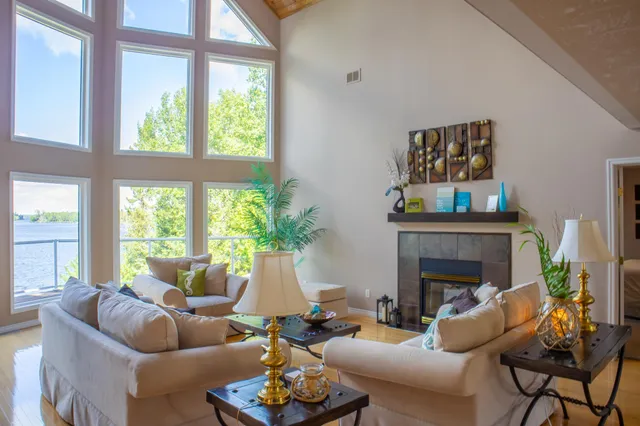 $1,274,000 | 2565 County Road 103, International Falls, MN 56649