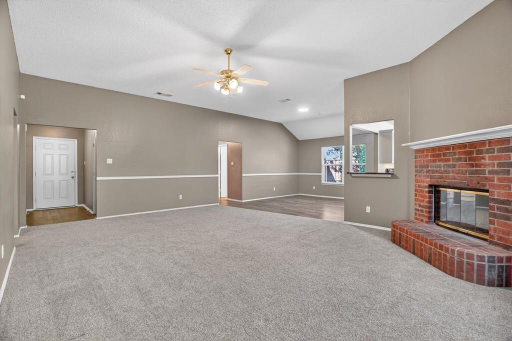 549 Dylan Court Azle, TX 76020 - Photo 3 of 22