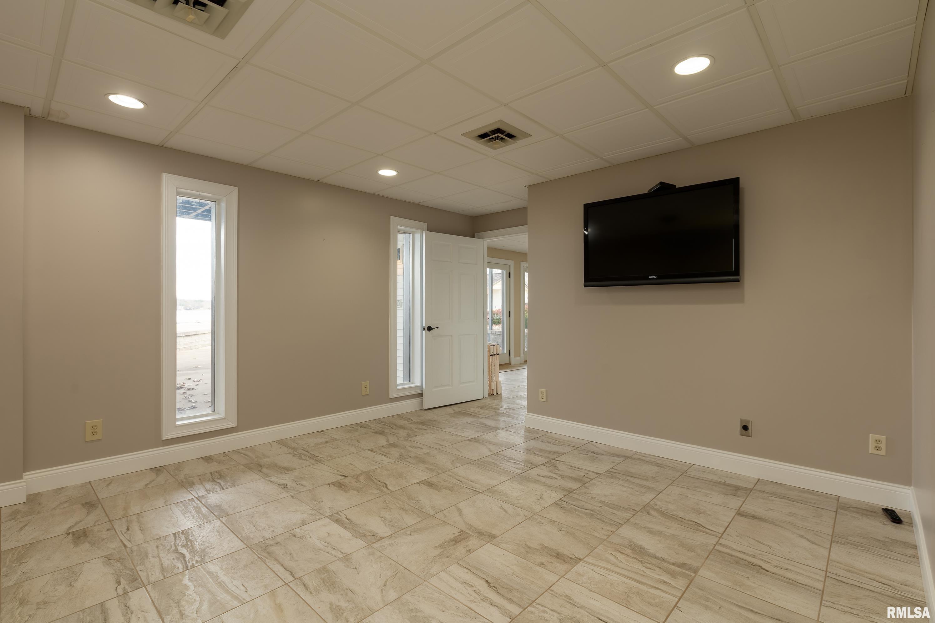 1392 Howard Road Marion, IL 62959 - Photo 43 of 47 Gallery Image 43