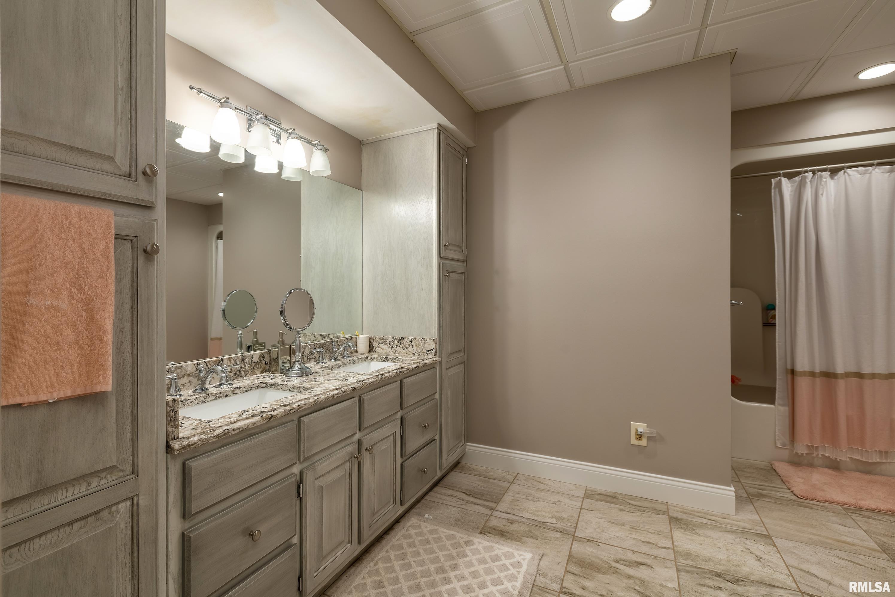 1392 Howard Road Marion, IL 62959 - Photo 45 of 47 Gallery Image 45