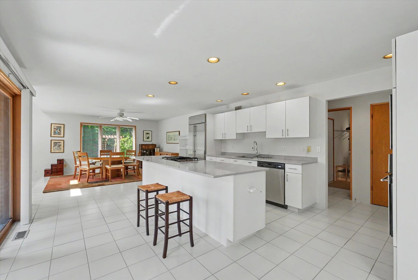 2007 Trout Valley Road Champaign, IL 61822 - Photo 12 of 69 Gallery Image 12