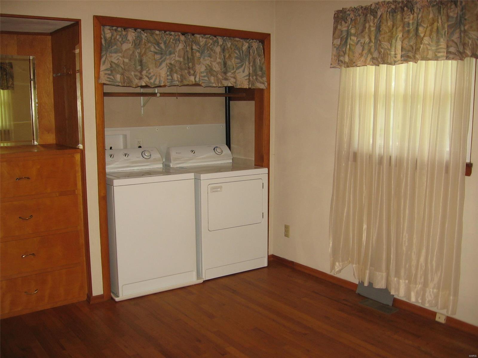 1690 Methodist Street Carlyle, IL 62231 - Photo 17 of 29