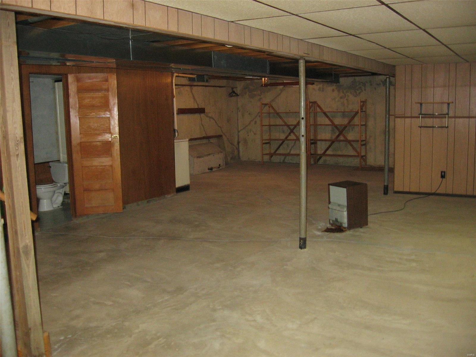 1690 Methodist Street Carlyle, IL 62231 - Photo 21 of 29