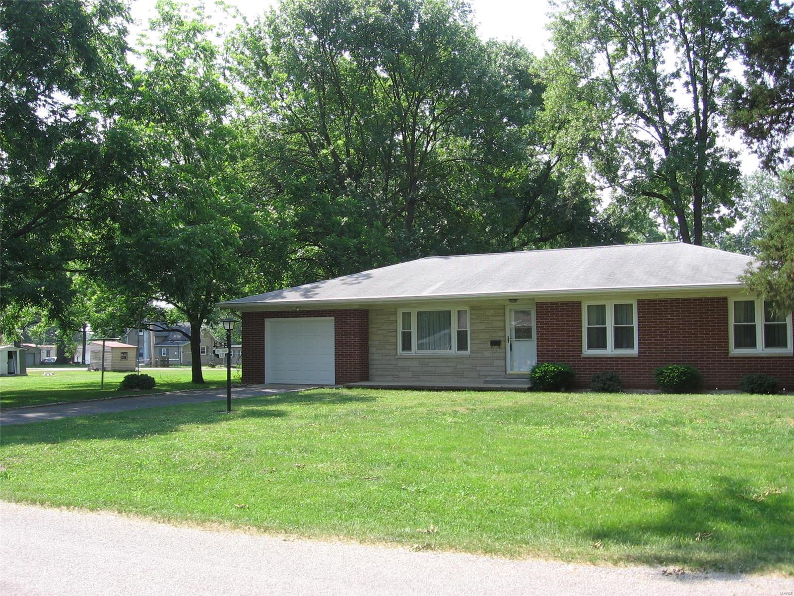 1690 Methodist Street Carlyle, IL 62231 - Photo 27 of 29