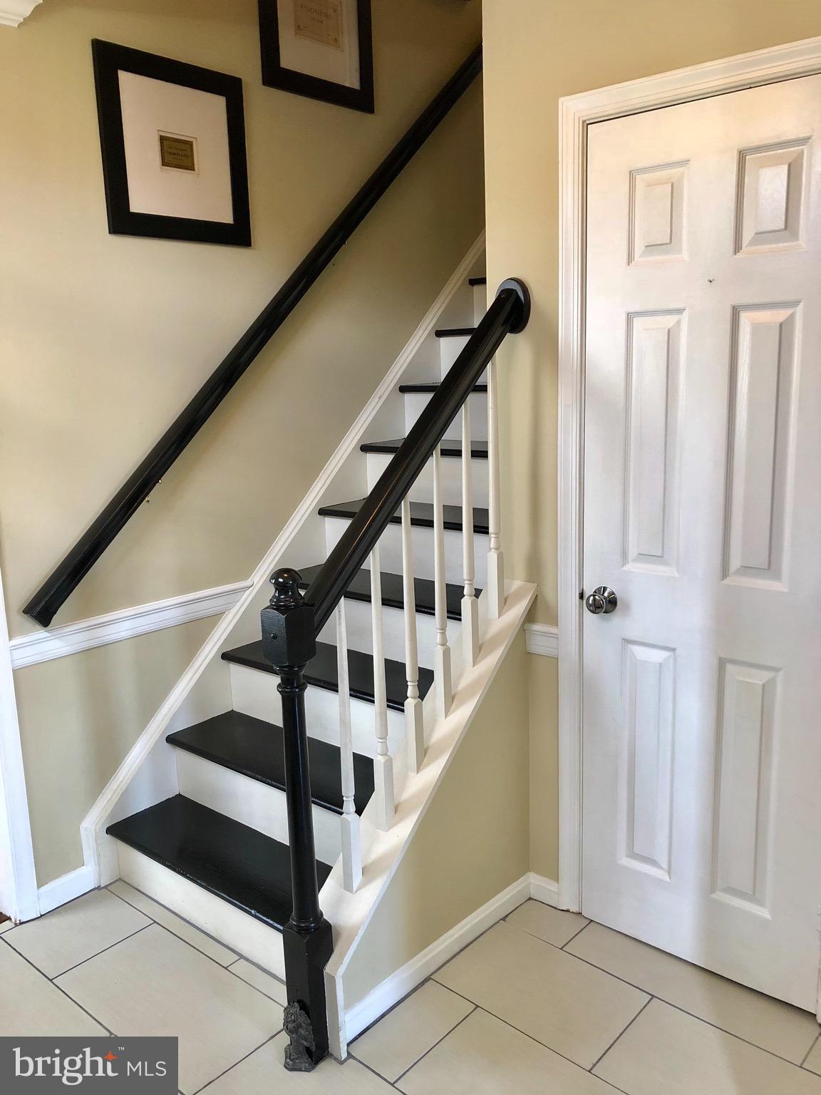 1631 Stowe Road Reston, VA 20194 - Photo 2 of 18 Foyer