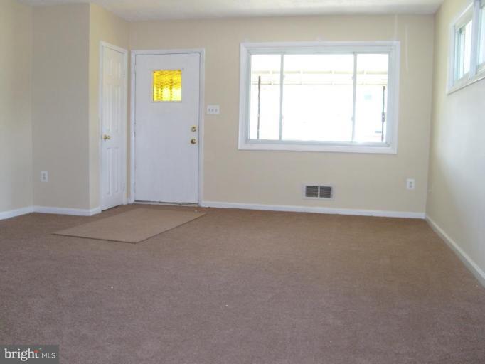 2700 Norfen Road Halethorpe, MD 21227 - Photo 5 of 14 New carpet and paint