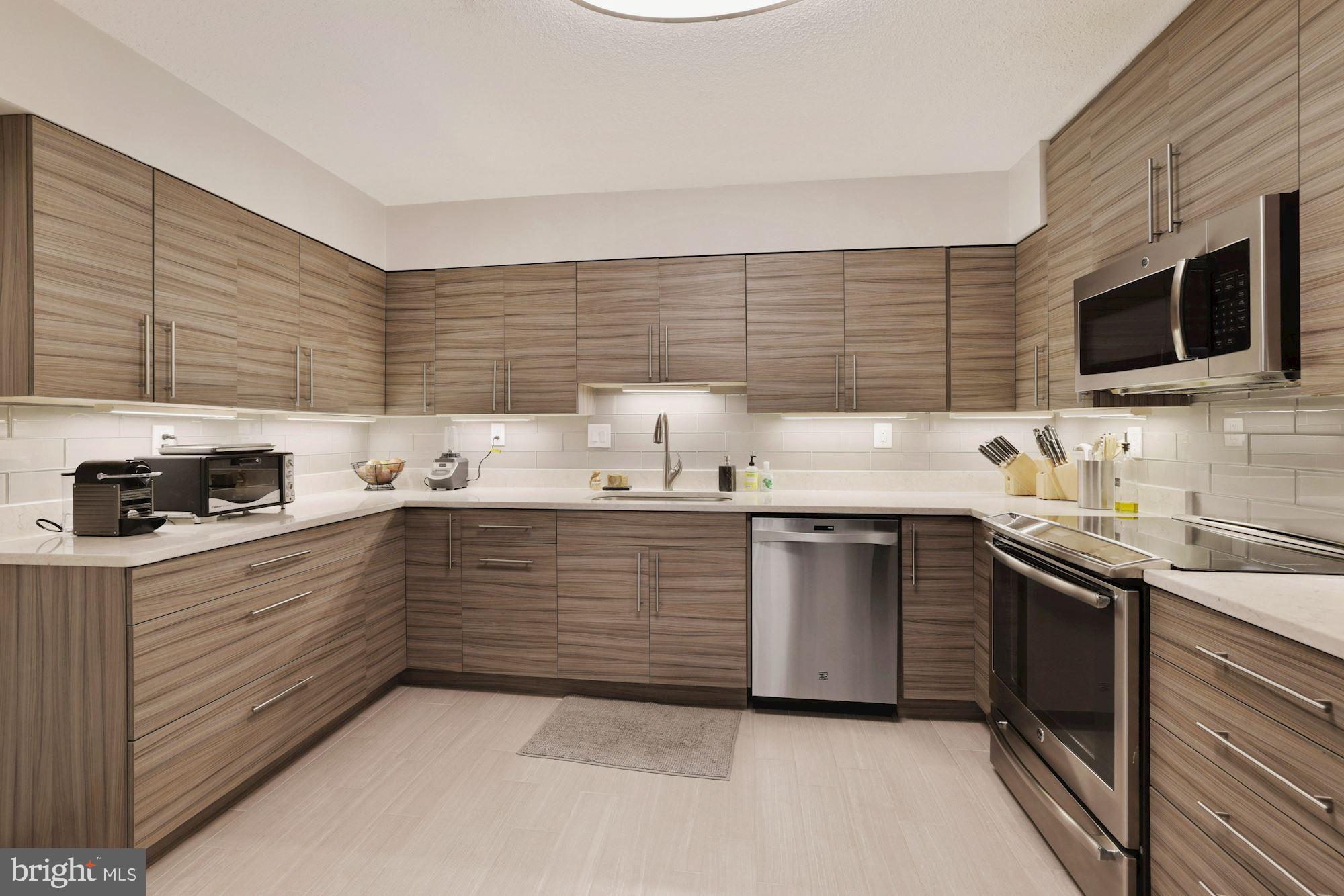 1808 Old Meadow Road, Unit 408 McLean, VA 22102 - Photo 13 of 35