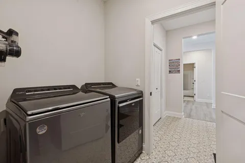 $625,000 | 10250 Arrowwood Trail, Woodbury, MN 55129