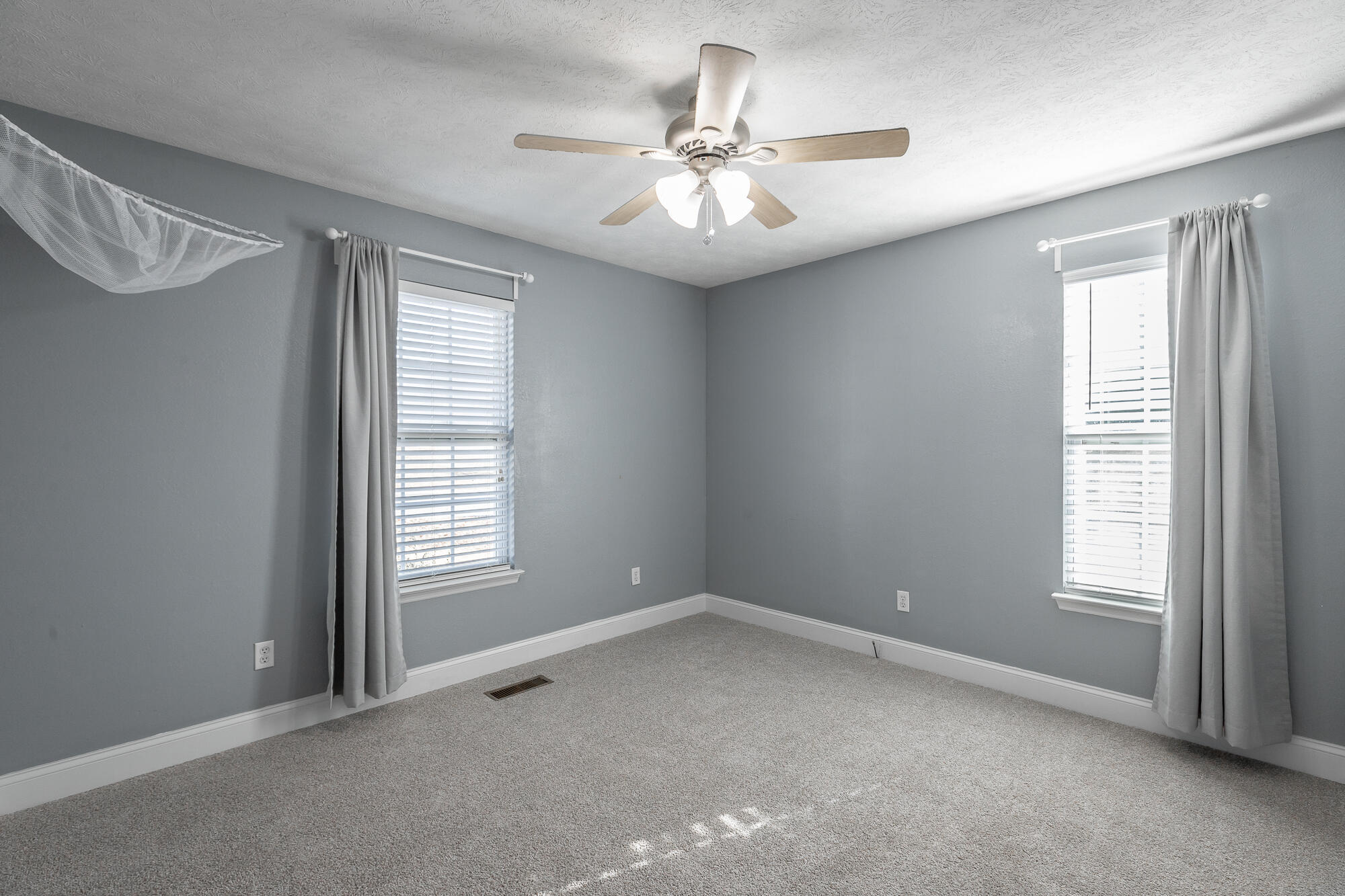 140 Clear Creek Road Flintstone, GA 30725 - Photo 28 of 44 140 Clear Creek Road Bedrooms HD-8912