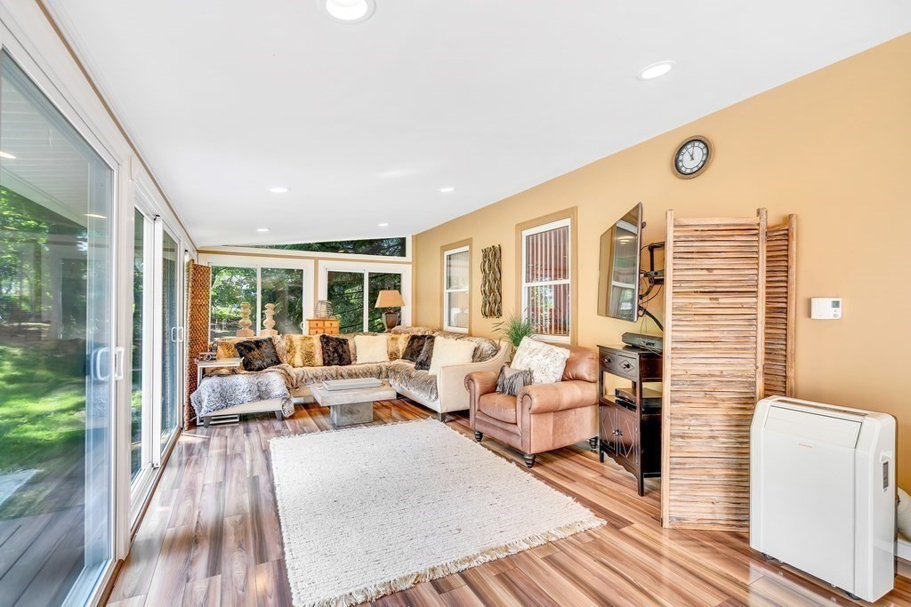 566 Stow Road Marlborough, MA 01752 - Photo 3 of 42 Gallery Image 3