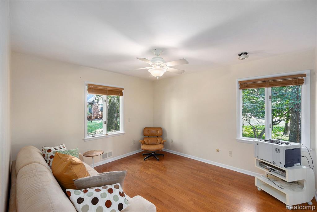 25425 Dennison Road Franklin, MI 48025 - Photo 22 of 44 Gallery Image 22
