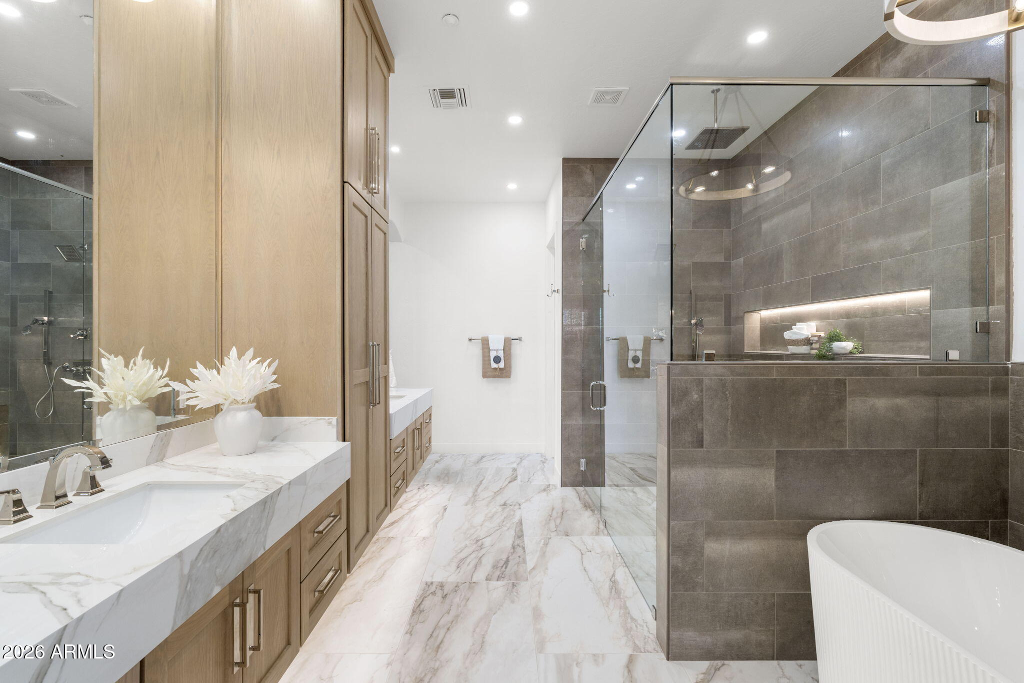 11221 East Greenway Road Scottsdale, AZ 85255 - Photo 15 of 37 Gorgeous Spa like bathroom