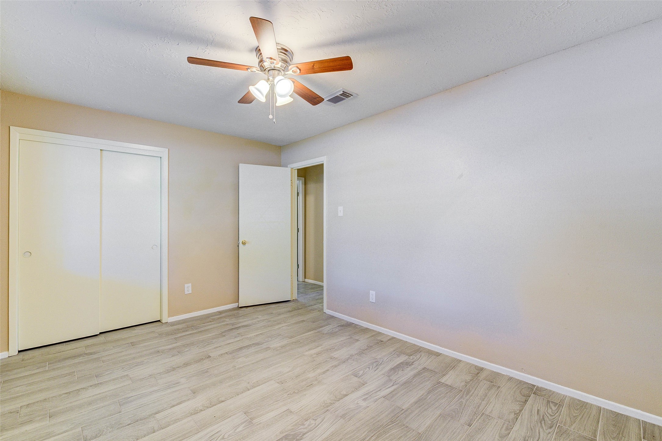 23114 Ludgate Drive Spring, TX 77373 - Photo 19 of 47 Gallery Image 19