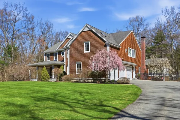 $2,195,000 | 3 Oak Knoll Road, Carlisle, MA 01741