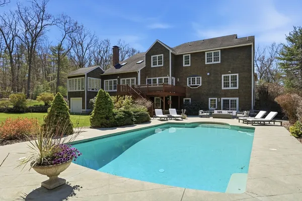 $2,195,000 | 3 Oak Knoll Road, Carlisle, MA 01741
