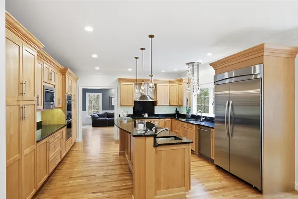 $2,195,000 | 3 Oak Knoll Road, Carlisle, MA 01741