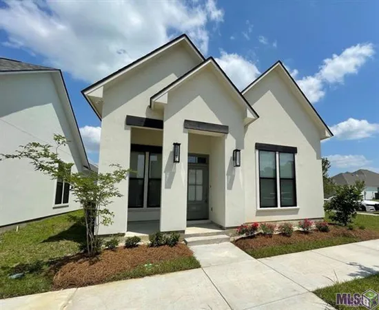 $2,400 | 9905 Stonewater Drive, Baton Rouge, LA 70818