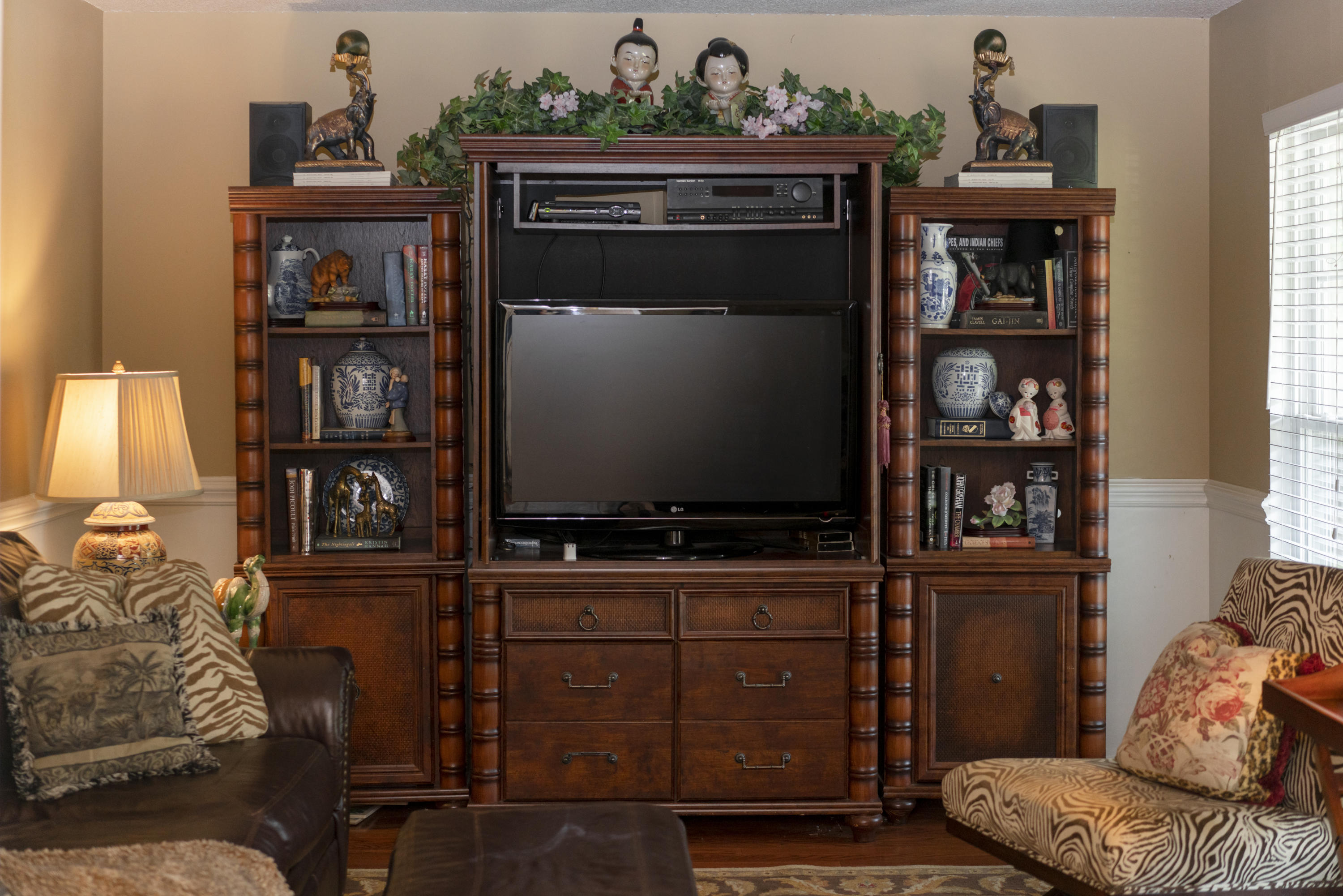 1940 Rock Bluff Road Hixson, TN 37343 - Photo 7 of 40 Sitting Room