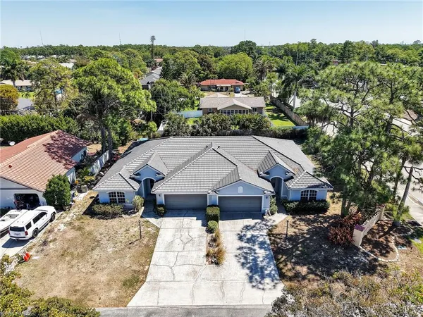 $749,900 | 26992 Spanish Gardens Drive, Bonita Springs, FL 34135