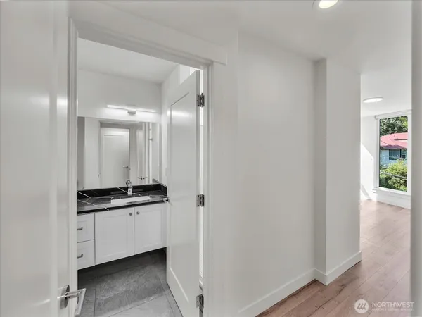 $524,900 | 3628 14th Avenue South, Seattle, WA 98144