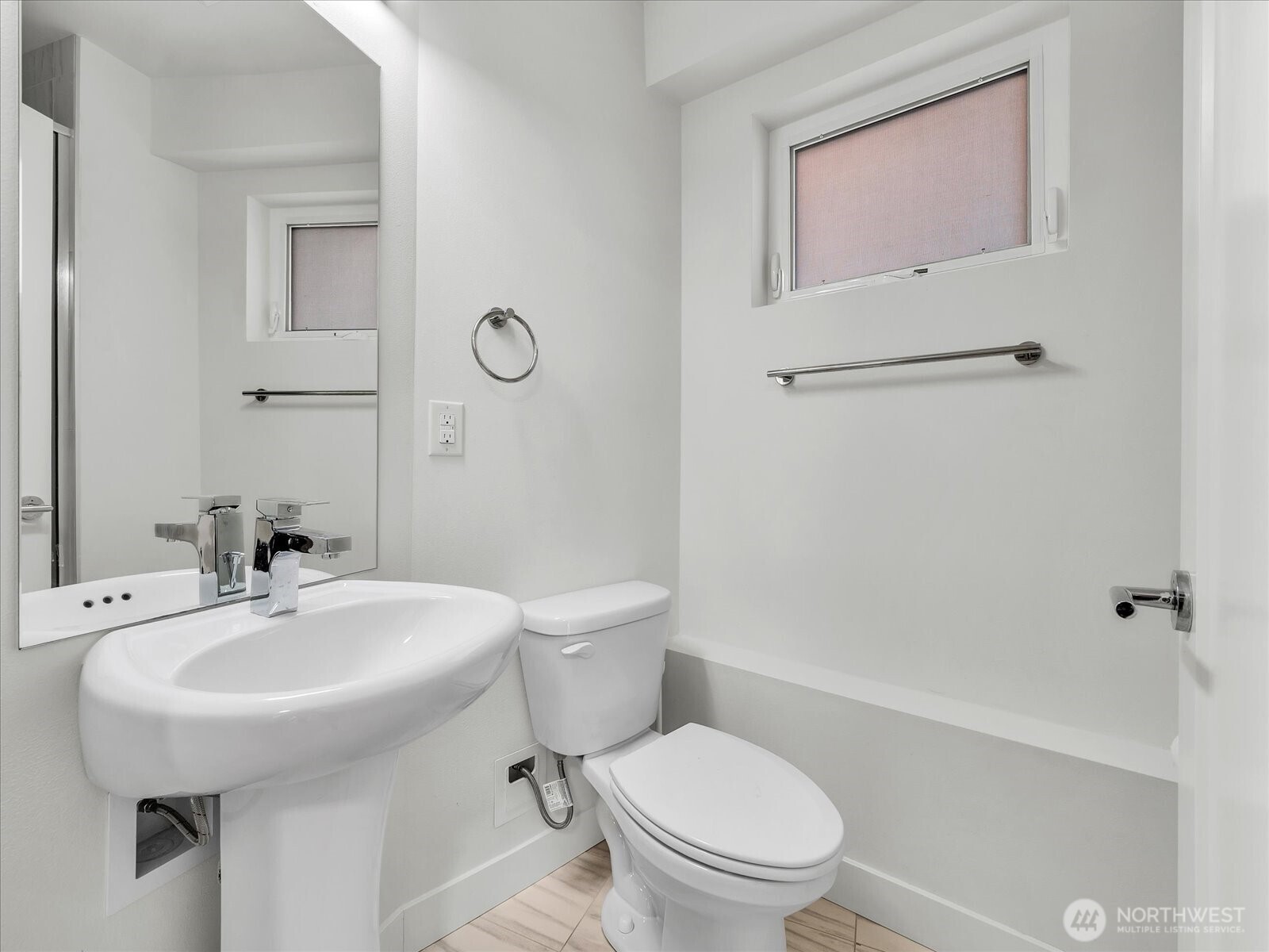 3628 14th Avenue South Seattle, WA 98144 - Photo 5 of 27 a bathroom with a sink toilet and mirror