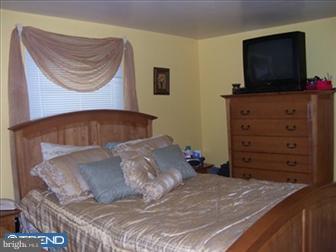 116 Rittenhouse Drive Willingboro, NJ 08046 - Photo 3 of 6