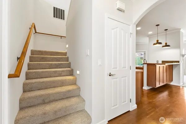 $549,500 | 1149 Aaron Drive, Unit B, Lynden, WA 98264