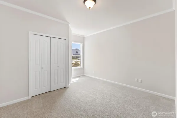 $549,500 | 1149 Aaron Drive, Unit B, Lynden, WA 98264