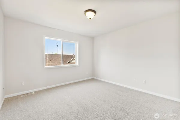 $549,500 | 1149 Aaron Drive, Unit B, Lynden, WA 98264