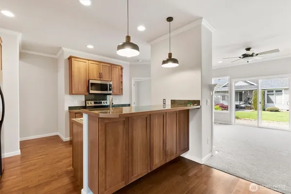 $549,500 | 1149 Aaron Drive, Unit B, Lynden, WA 98264