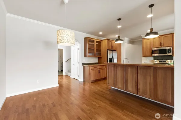$549,500 | 1149 Aaron Drive, Unit B, Lynden, WA 98264