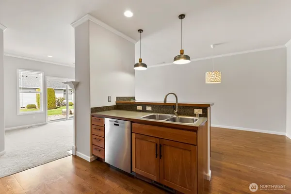 $549,500 | 1149 Aaron Drive, Unit B, Lynden, WA 98264