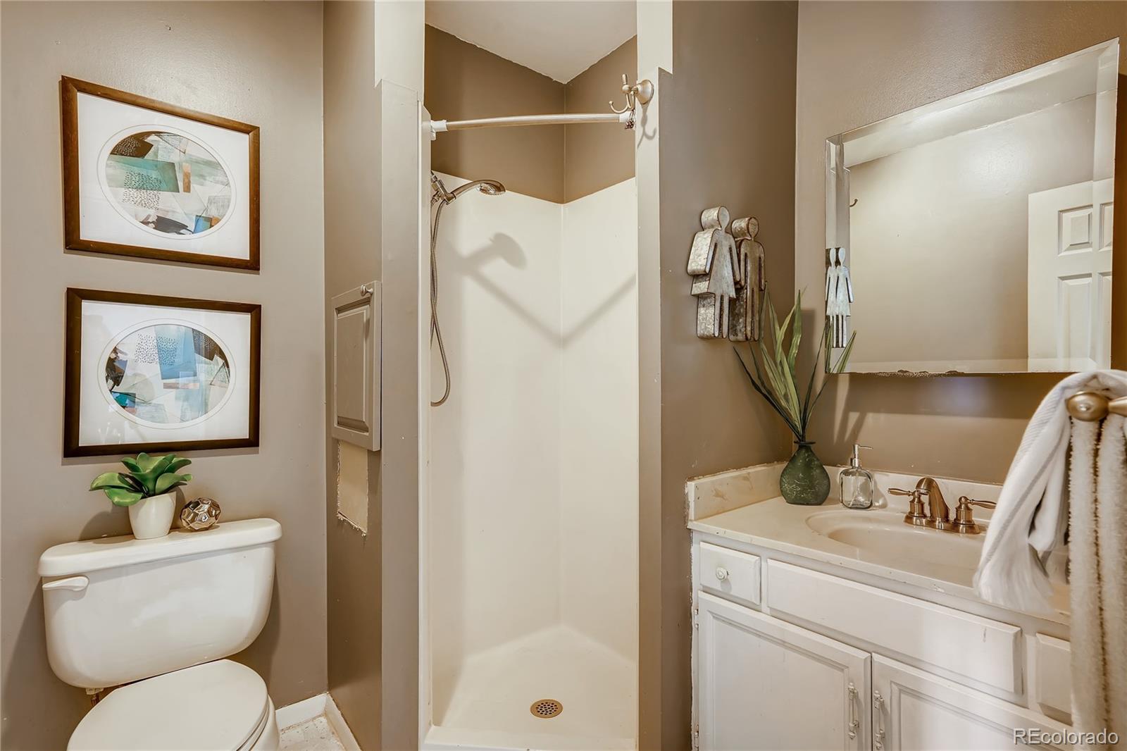4580 Upham Street Wheat Ridge, CO 80033 - Photo 13 of 22 Gallery Image 13