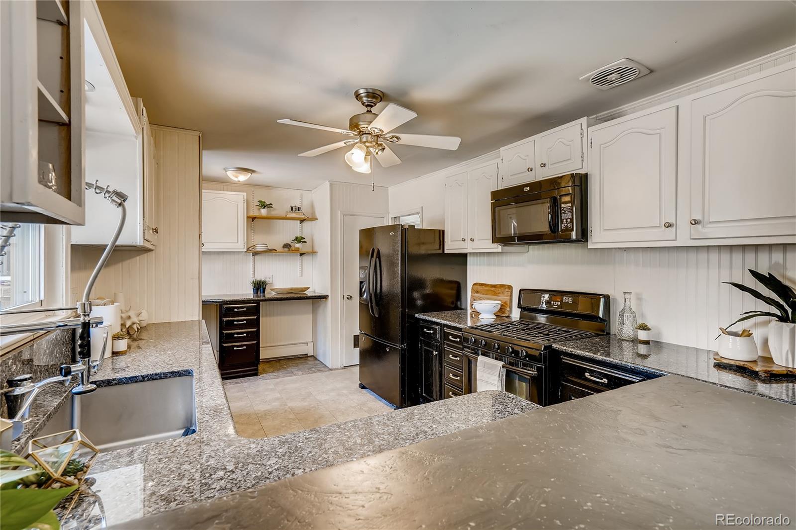 4580 Upham Street Wheat Ridge, CO 80033 - Photo 9 of 22 Gallery Image 9