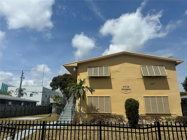 $1,500 | 1931 Northeast 168th Street, Unit 4, North Miami Beach, FL 33162